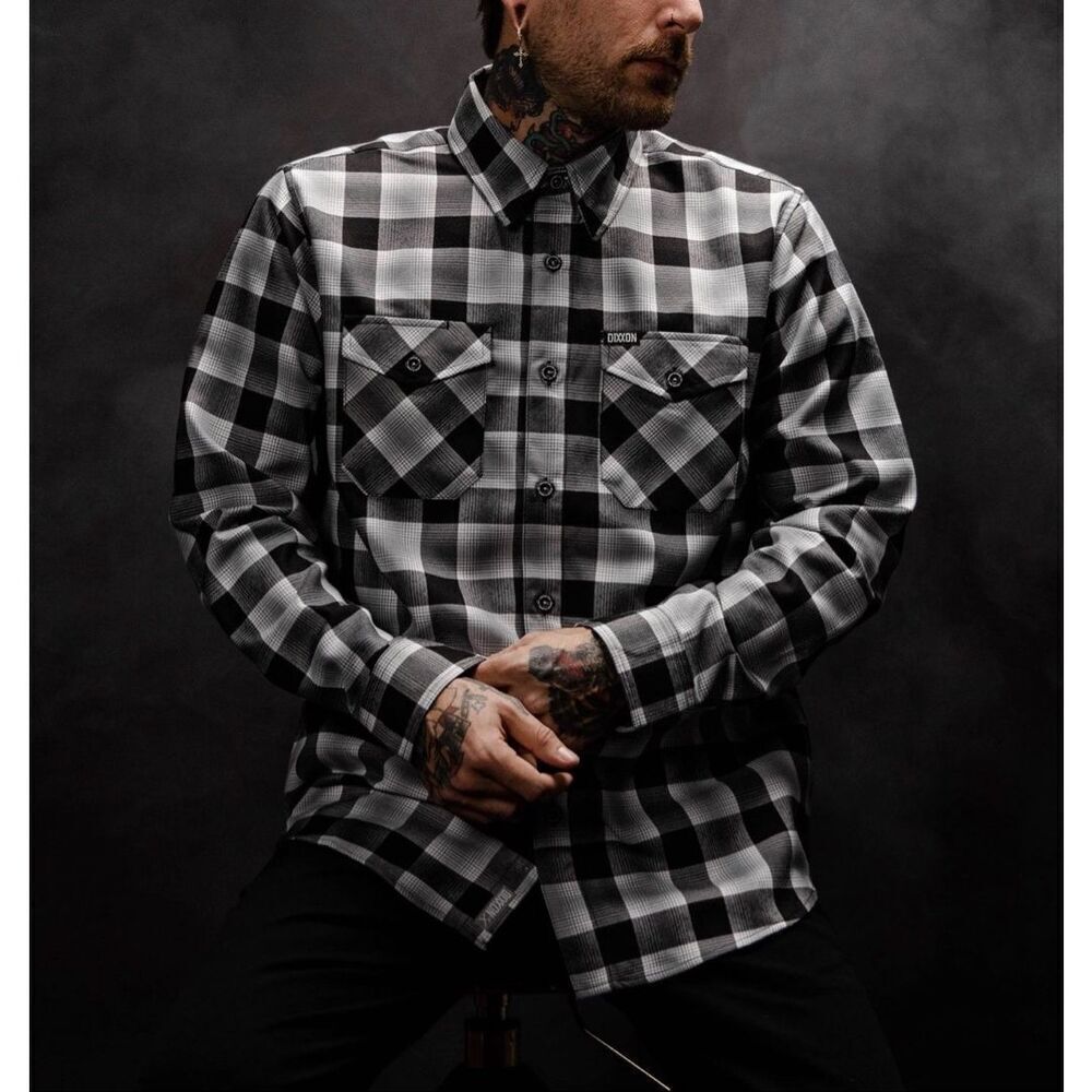 NWOT DIXXON Mickey Black & White Plaid Flannel Button Up Shirt Men's Medium
